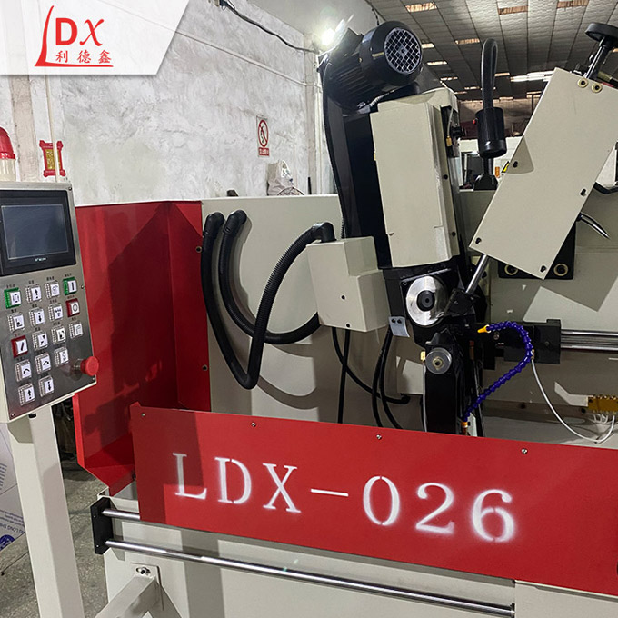 LDX-026(A)伺服擺角全數控圓鋸片前后角磨齒機細節圖2-3.jpg